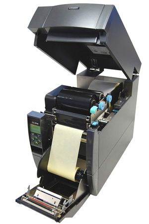 La CL-S700R est une imprimante industrielle équipée d'un réenrouleur interne qui facilite grandement l'impression d'étiquettes une à une ou par lots.
