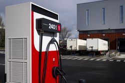 Bump prsente son offre de gestion de  Smart Charging  pour poids lourds sur Technotrans