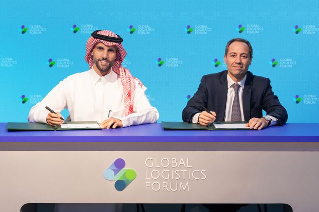 Mohammed Almajdouie, Président de CEVA Almajdouie et Olivier Storch, Directeur Général Adjoint de CEVA Logistics