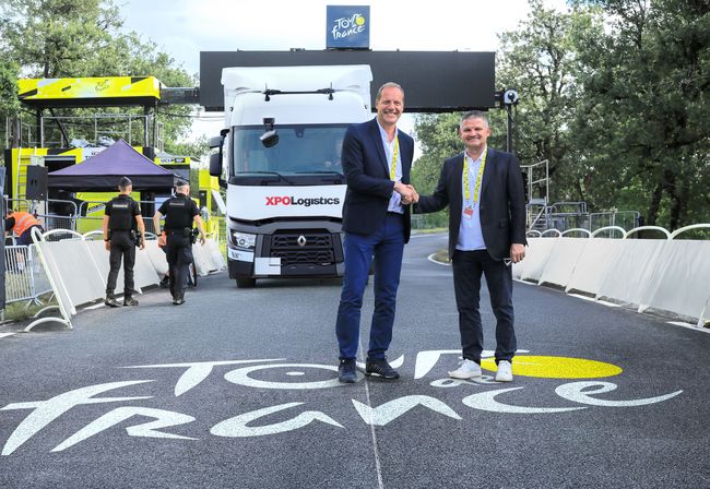 Depuis près de 45 ans, XPO Logistics est le transporteur officiel du Tour de France.<br>
Crdit photo : XPO Logistics