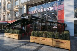 Five Guys France renouvelle sa confiance à QSR Logistics et STEF pour gérer sa supply chain en France